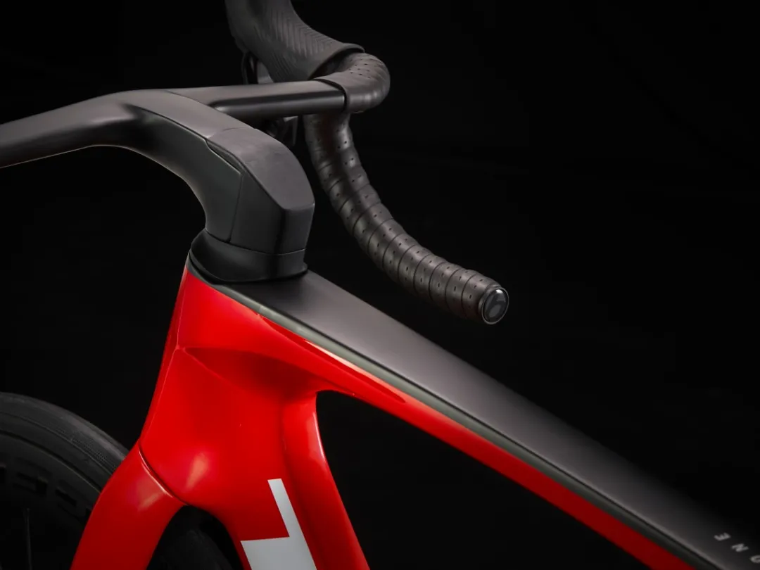 Madone SLR 6 AXS Gen 7