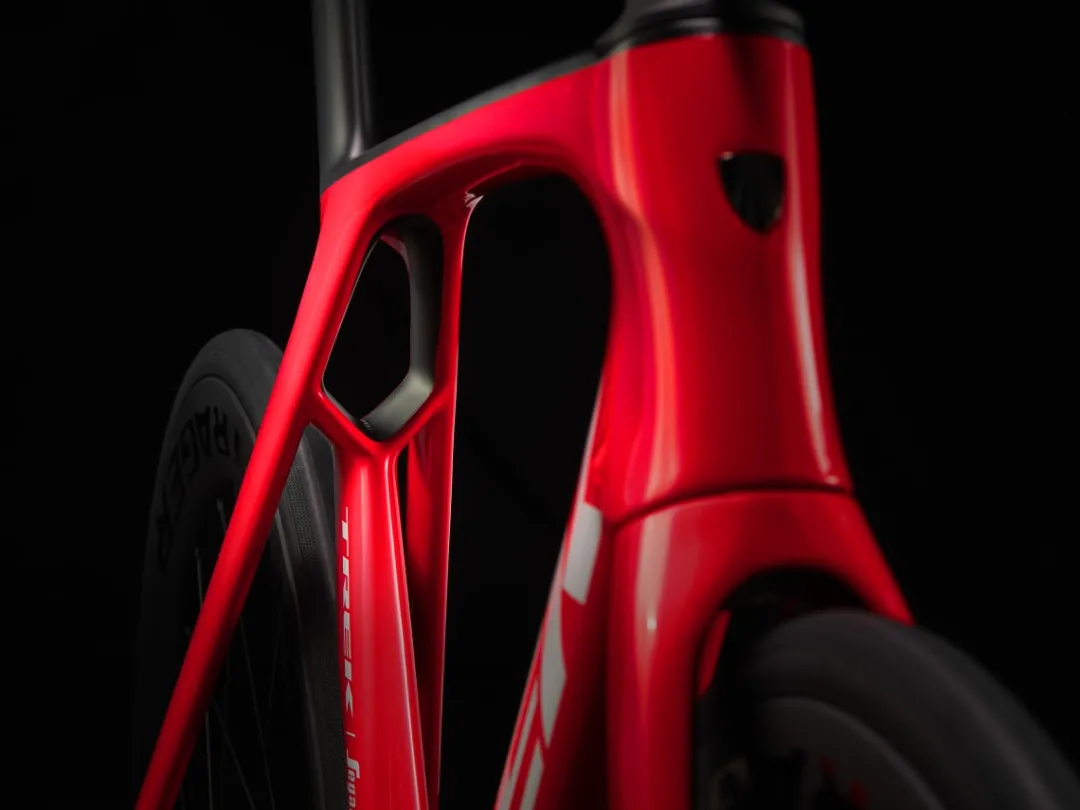 Madone SLR 6 AXS Gen 7