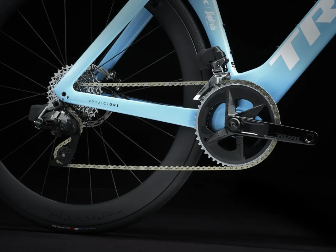 Madone SLR 6 AXS Gen 7